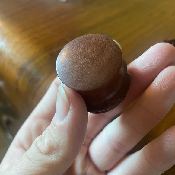 25mm Wooden Rose Gauges - Picture 4 of 5